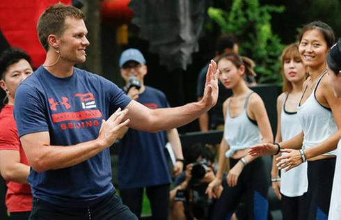 Tom Brady 'dreams' of taking the NFL to China - Eurosport