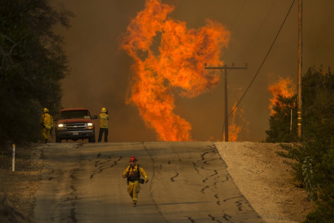 Pemimpin California mengatakan kebakaran adalah ‘normal baru’ – Dunia