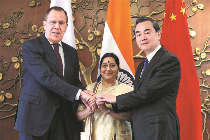 Para menteri China, Rusia dan India bertemu – Dunia