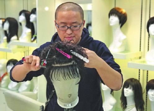 Shanghai stylist providing peace with hairpieces Chinadaily .cn