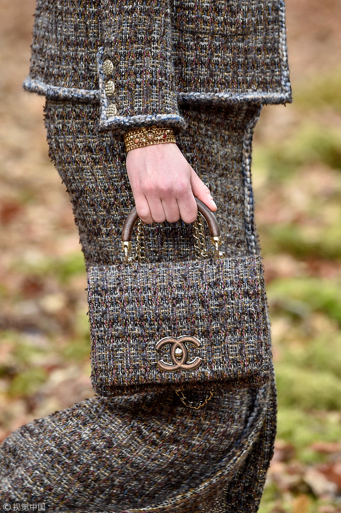 Chanel Knock On Wood Top Handle Bag