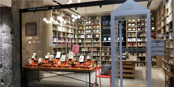 What does the future of book shopping look like?