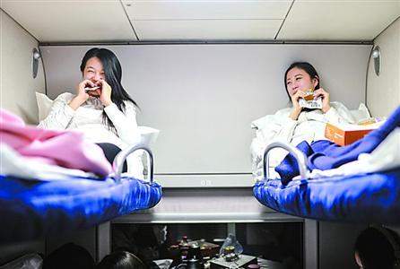 高铁动卧推出“女宾包房”，可以给单身出行的女乘客更多安全感。 东方IC