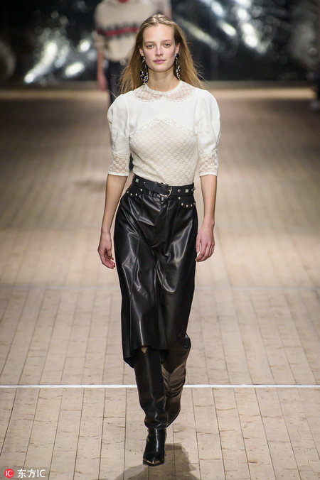 foredrag Rotere Børnehave Leather skirt leading fashion trend