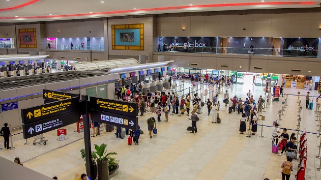 Thai PM 'sorry' for Chinese tourist hit at airport - World -  Chinadaily.com.cn