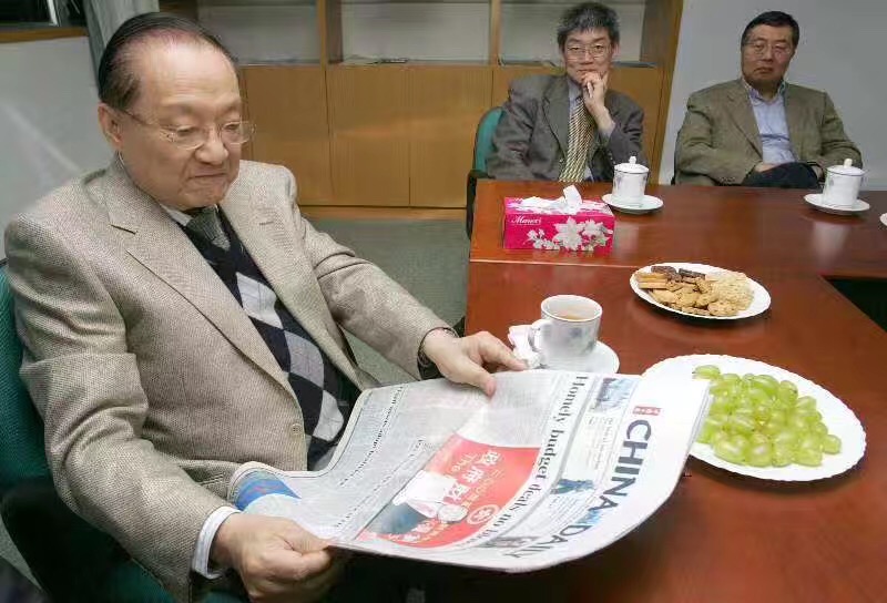 Chinese Literary Light Louis Cha Goes Out, Aged 94