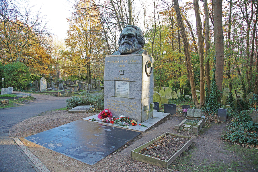 bronze bust of karl marx in north london"s highgate cemetery