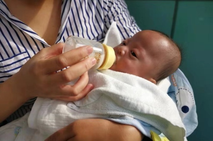 Premature baby weighing 400 grams survives - Chinadaily.com.cn