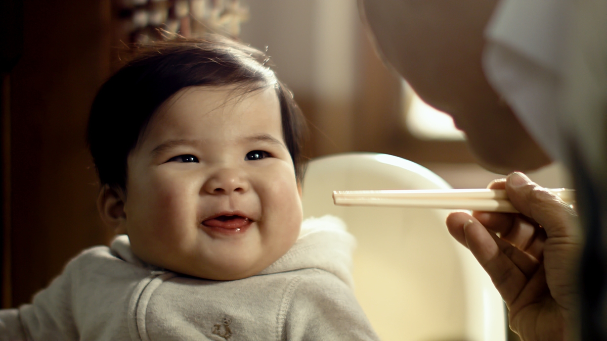 Demonstrates Chopsticks - Chinese chopsticks ad resurfaces amid D&G fallout - USA ...