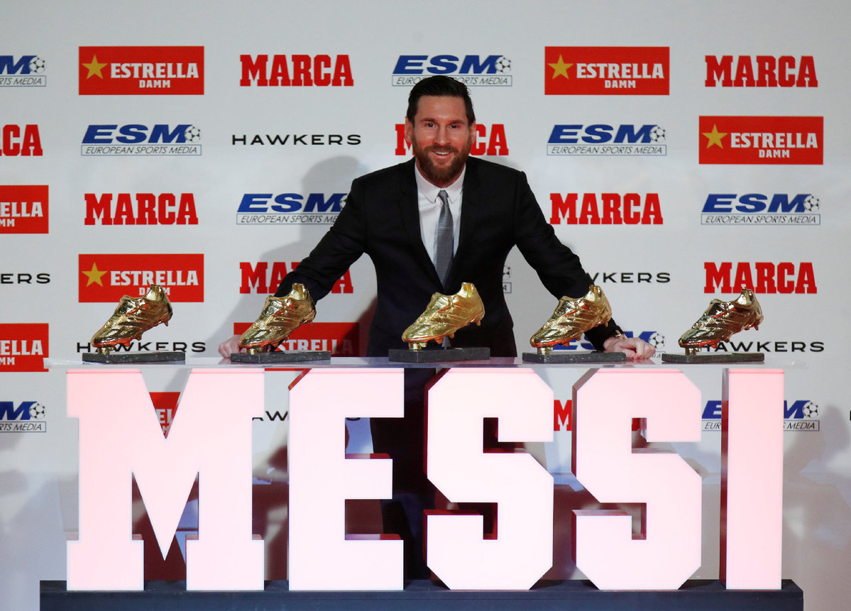 English Leran 英语学习 Messi Receives 5th Golden Shoe Award For Europe S Top Scorer