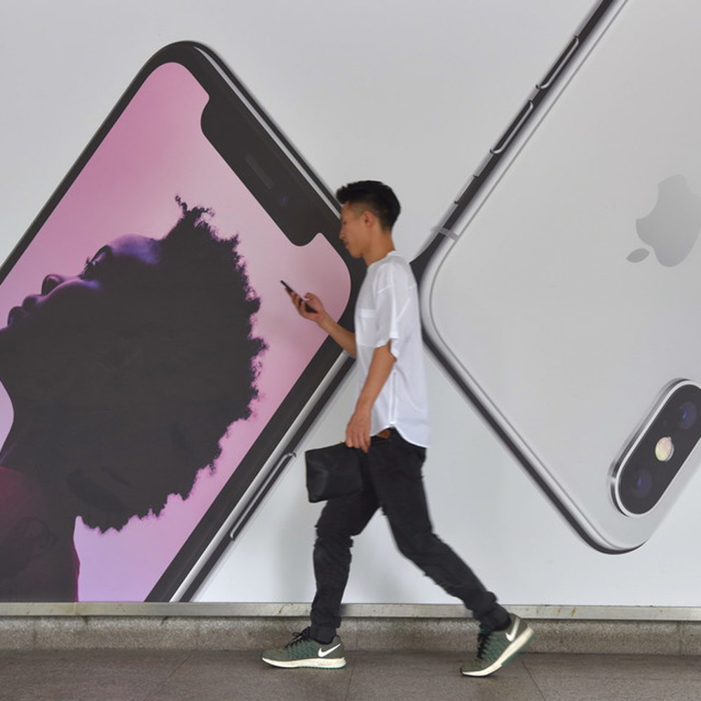 Apple sales in China drop 27%