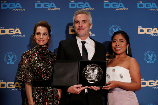 Alfonso Cuaron wins at Directors Guild for 'Roma,' Cooper empty-handed