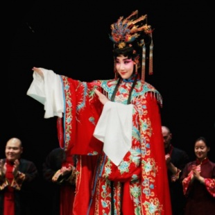 elements of peking opera