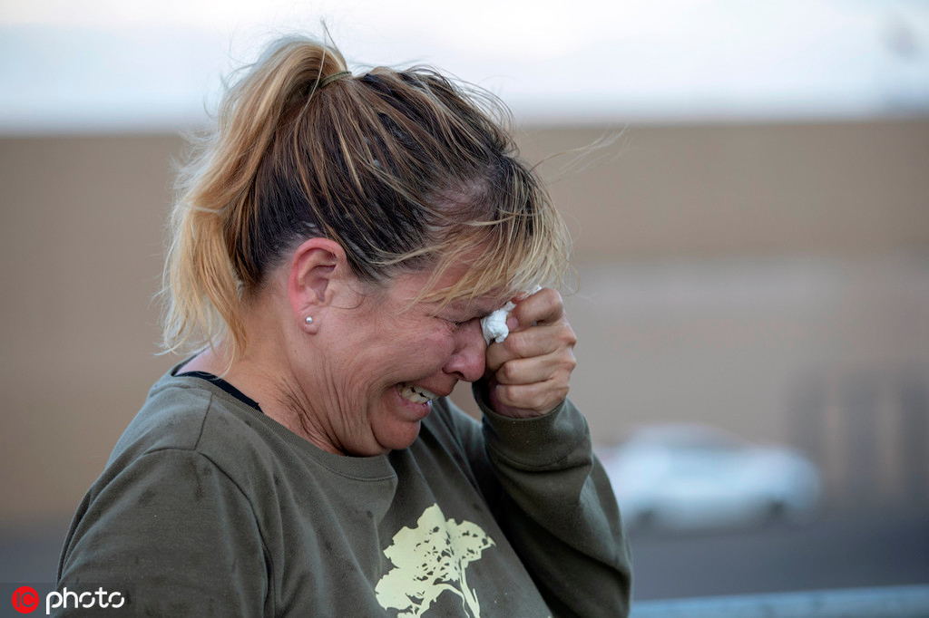 English Leran 英语学习 Walmart Massacre In Texas Probed As Domestic Terror Case