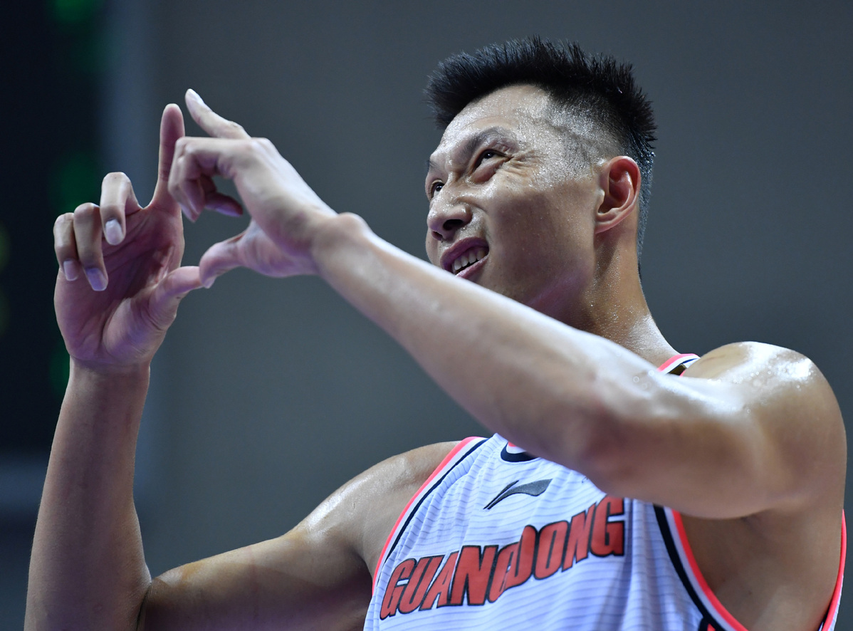 Yi Becomes All Time Leading Scorer As Guangdong Thrash Tianjin