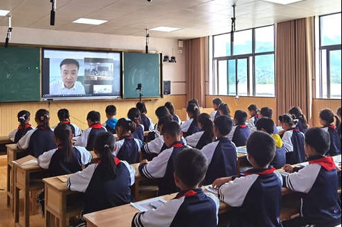 School built to inspire pupils is lesson in hope