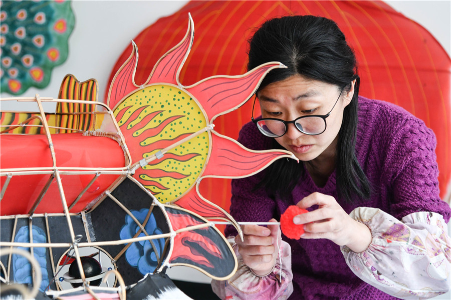 Kites by Yang Family Help Industry, Nation Soar