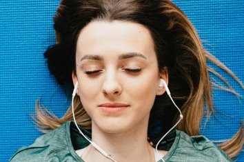研究：睡着后大脑也会开启单曲循环