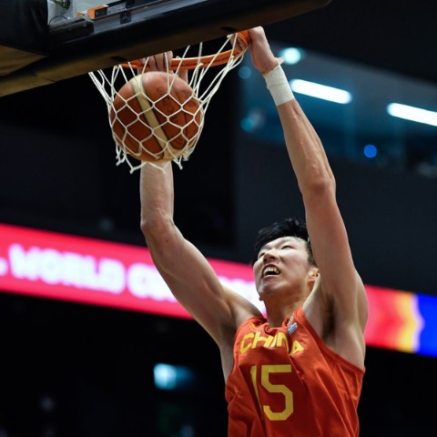 Chinese basketball player Zhou Qi aims for bigger stage-Xinhua