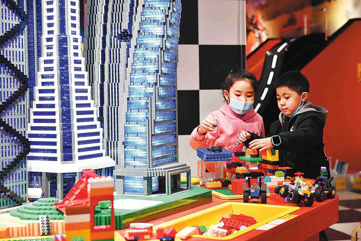 uregelmæssig Hører til Quilt Popularity of Lego's learning-through-play fuels building boom -  Chinadaily.com.cn