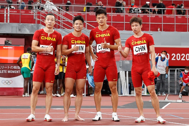 Chinese relay athletes to receive Olympic medals