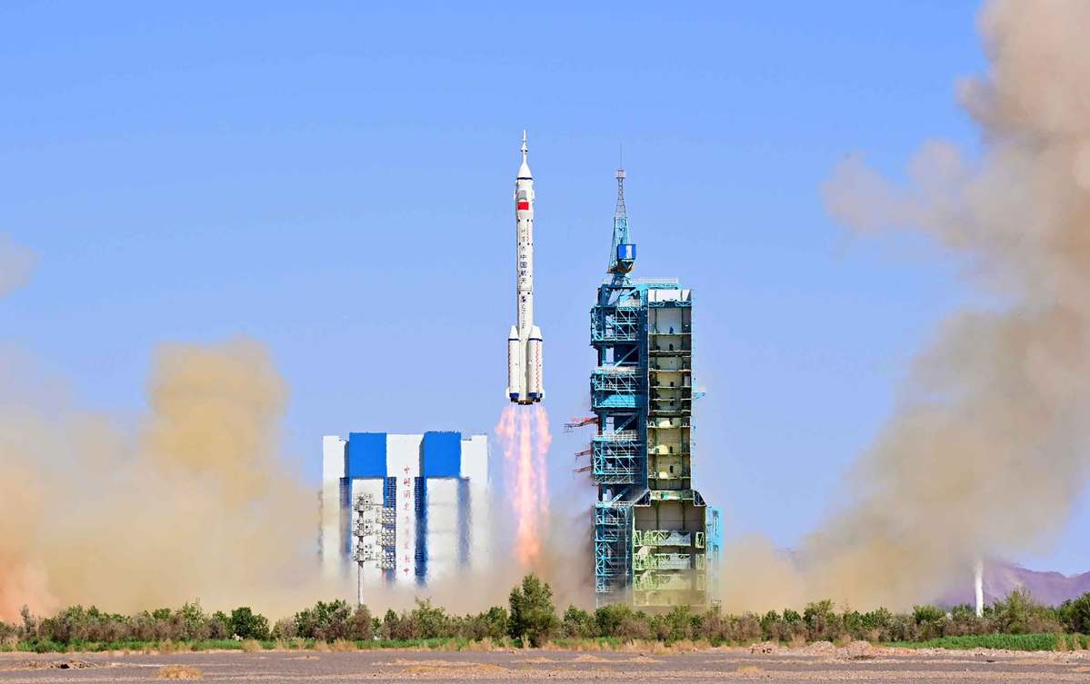 Shenzhou XIV Mission Blasts Off - Chinadaily.com.cn