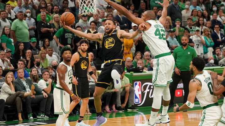 Curry scores 43 as Warriors beat Celtics, tie NBA Finals 2-2 - The