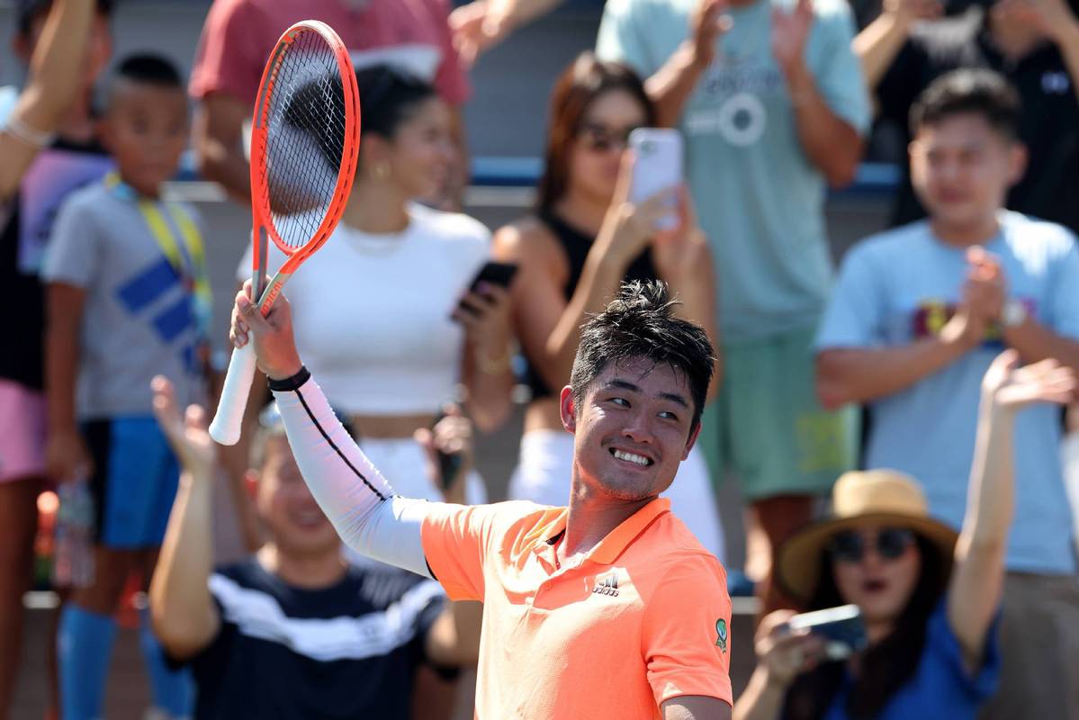 english-leran-chinese-men-s-player-makes-historic-grand-slam-win