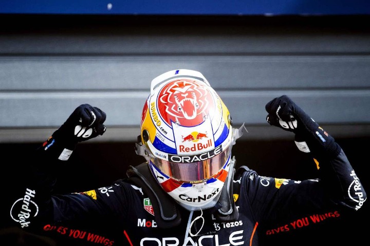 Verstappen 赢得荷兰大奖赛以锁定第 10 场胜利并扩大 F1 领先优势