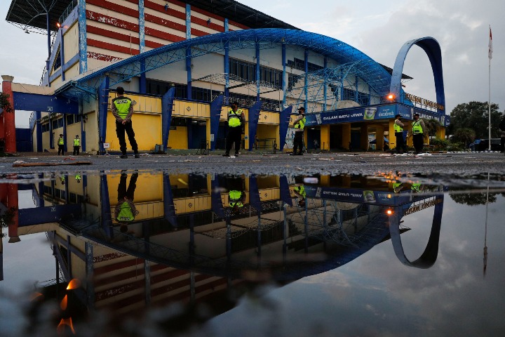 FIFA Says 'this Is A Dark Day' For Football After Indonesian Stadium ...