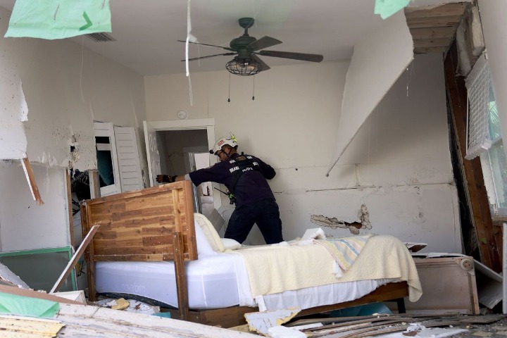 US death toll from Hurricane Ian surpasses 100