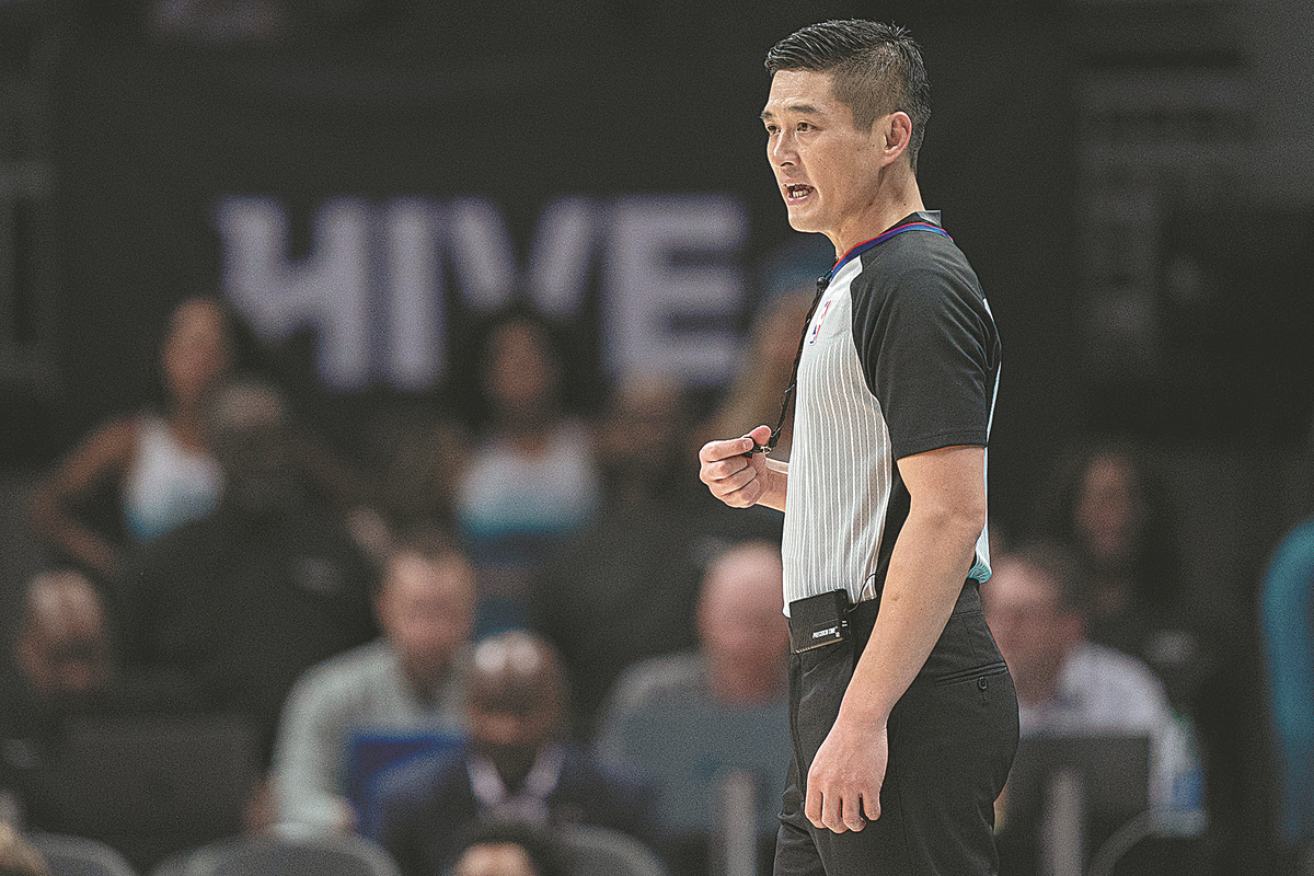 South Korean native Intae Hwang's huge gamble pays off as he's named  full-time NBA referee - Ahn Fire Digital