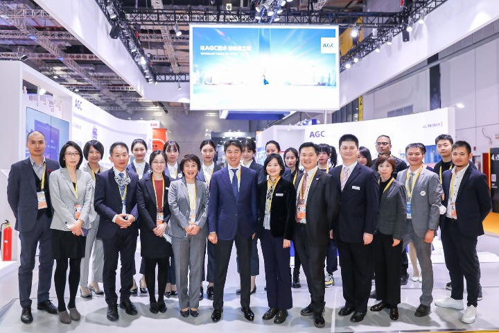 My CIIE Story • Great Opportunity: CIIE a grand platform for AGC's growth in China