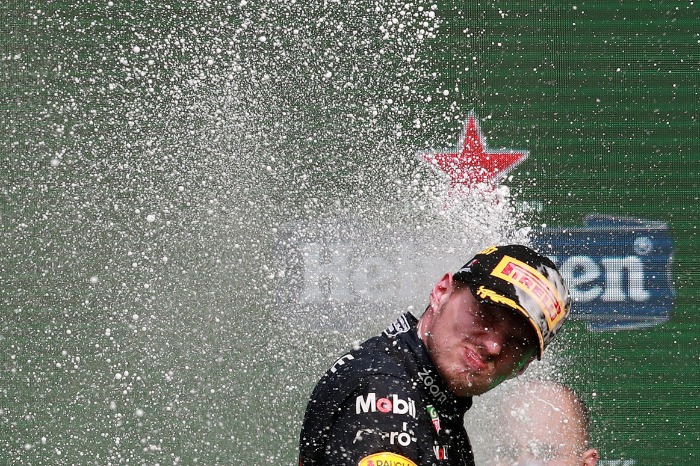 维斯塔潘在 F1 墨西哥城大奖赛中夺冠