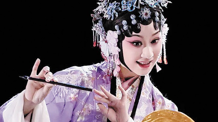 Production of classic Kunqu play set for stage