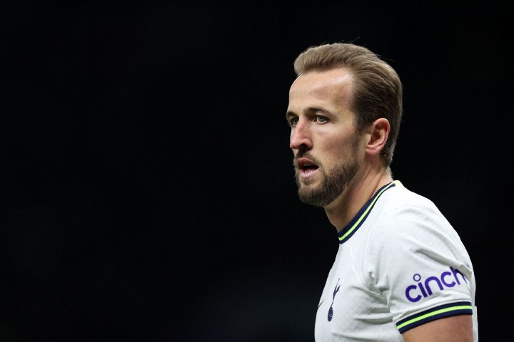 Harry Kane has records in sight, but trophies elude him