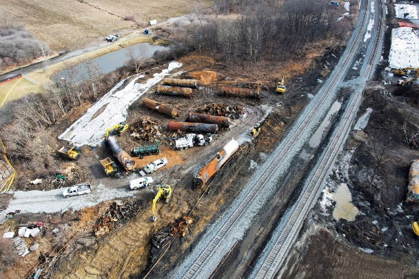 Train With Propane Tankers Derails In Us Florida No Injuries Or Leaks