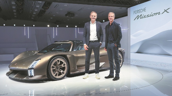 New Porsche Mission X Is An Electric Hypercar Concept Charging For