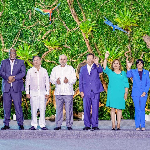 Presidents of eight  countries sign Belém Declaration