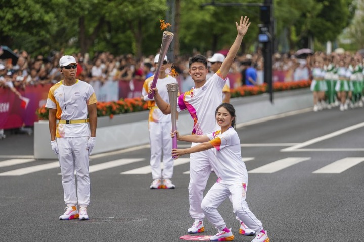 每日一词∣杭州亚运会火炬传递 Hangzhou Asian Games torch relay