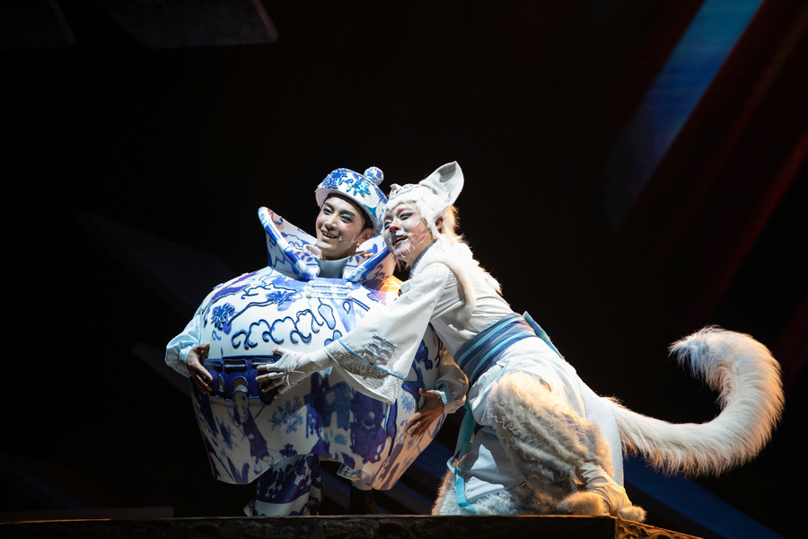 Beijing sees boom in cultural industries, breaking several records