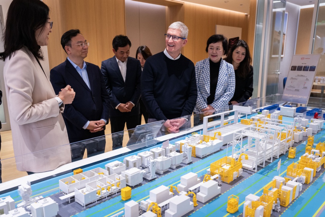 Apple CEO: China's supply chain is most critical to firm