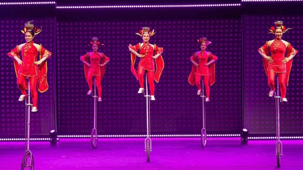 Ningxia's acrobatic troupe winning global hearts - Chinadaily.com.cn