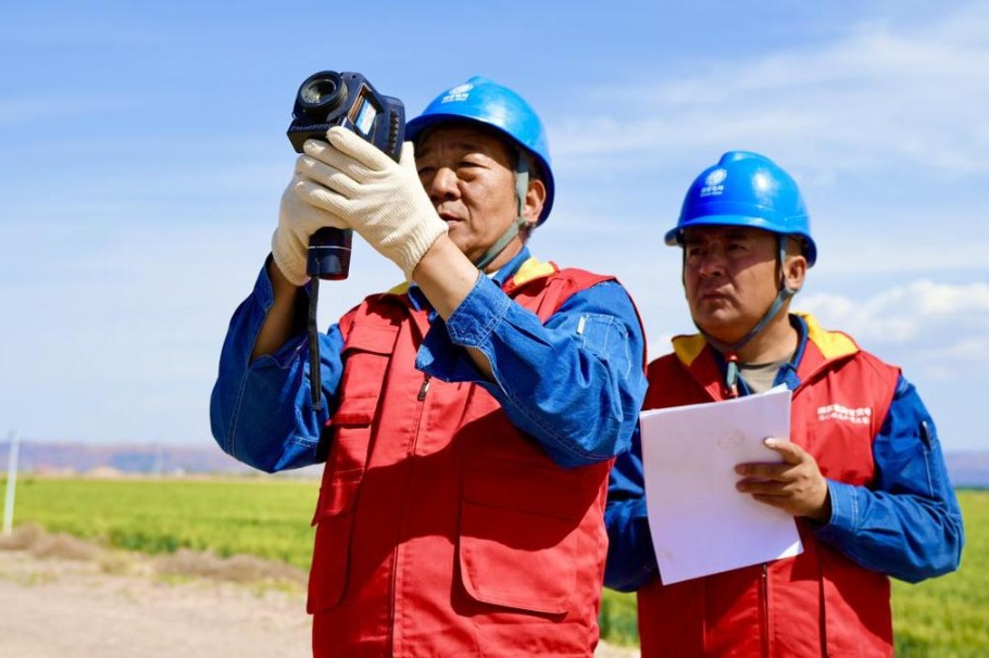 State Grid Jinchang Power Supply reaches out to farmers at critical time