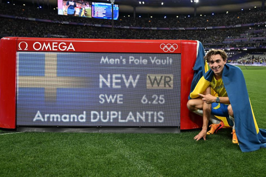 Sweden's Duplantis sets new world record to win men's pole vault gold at Paris Games