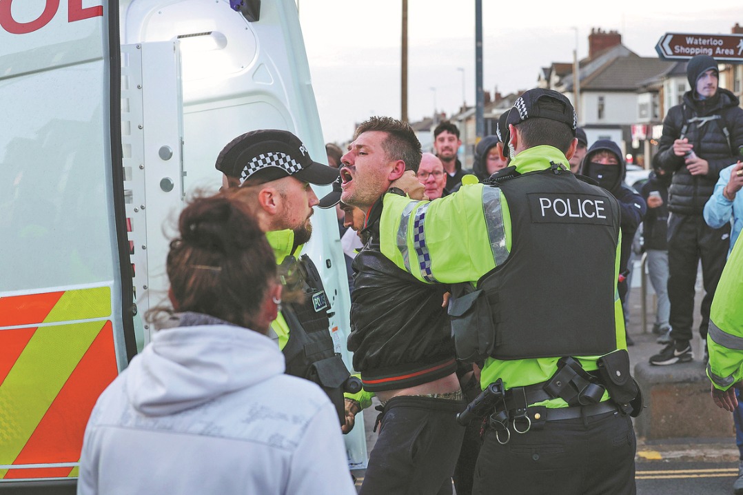 Calm returns to UK streets following far-right riots