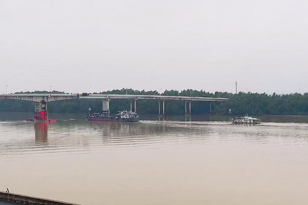 Lixinsha Bridge navigation fully restored in Guangzhou