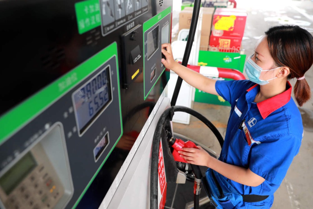 China to cut gasoline, diesel retail prices