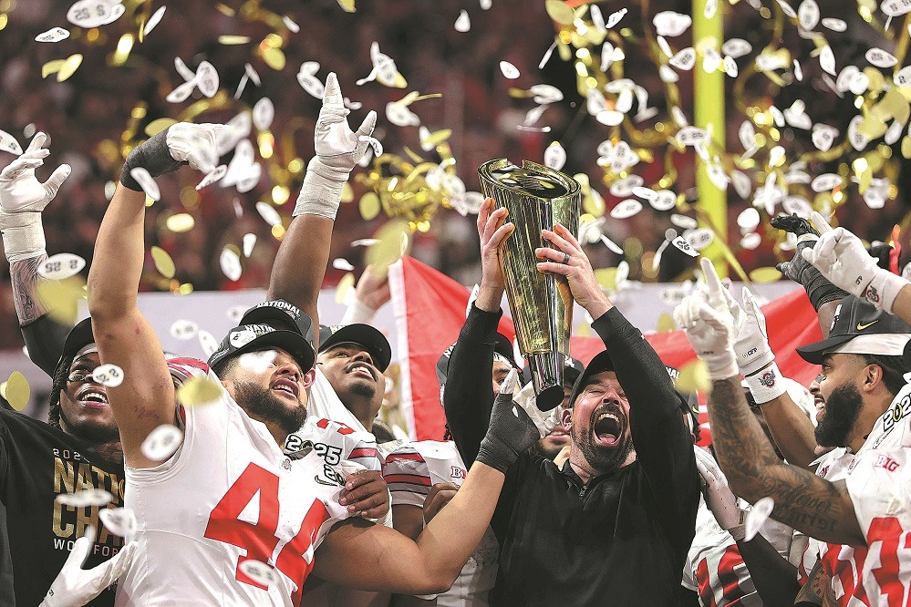 Ohio State outlasts Notre Dame in CFP championship game