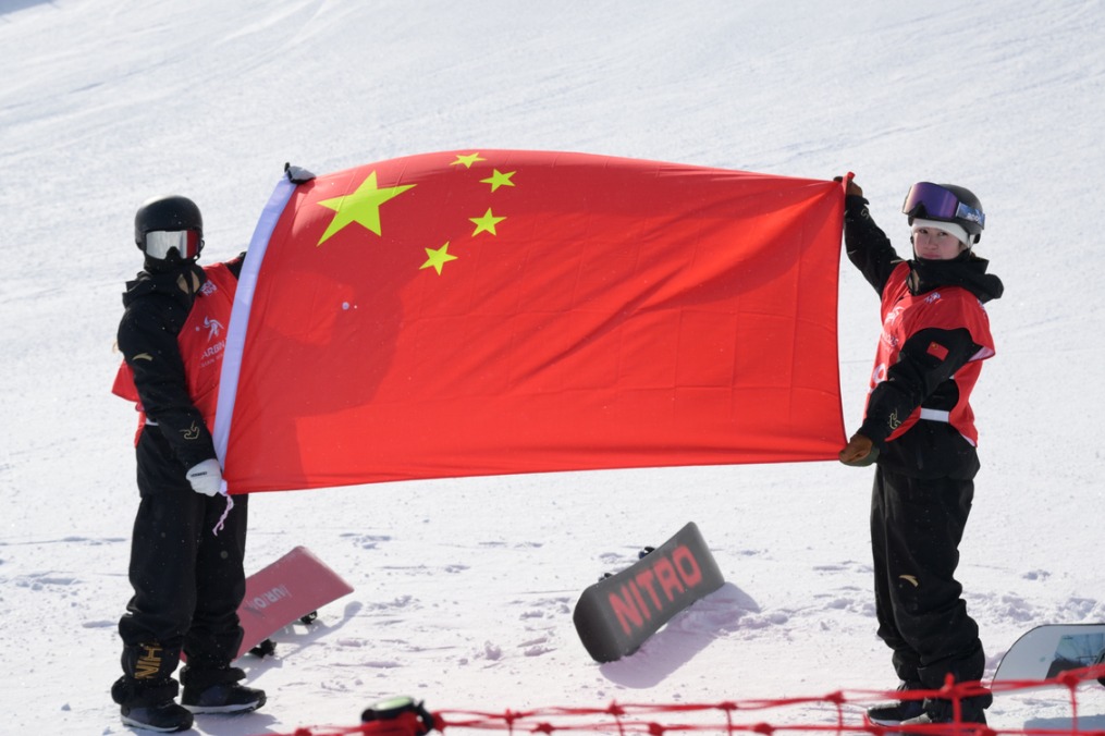 China's Zhang Xiaonan wins gold in women's snowboard slopestyle